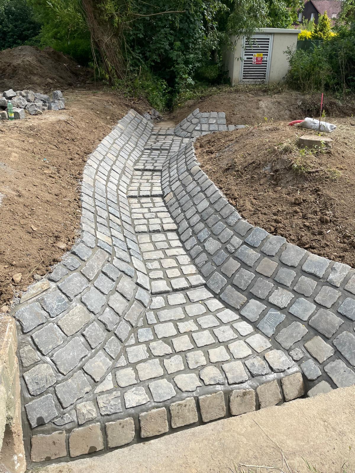 Úprava koryta Žeravice